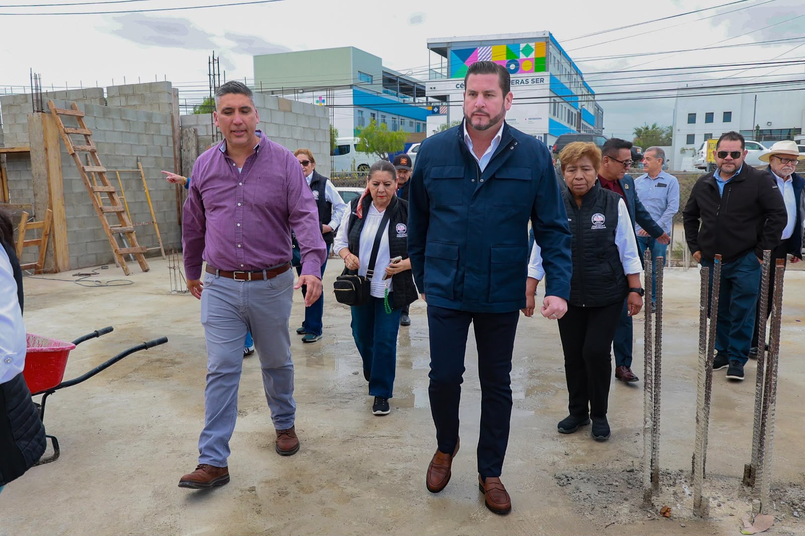 Recorre Burgueño avance de construcción de la Casa de Retiro de Jubilados y Pensionados de la Sección 2 del SNTE